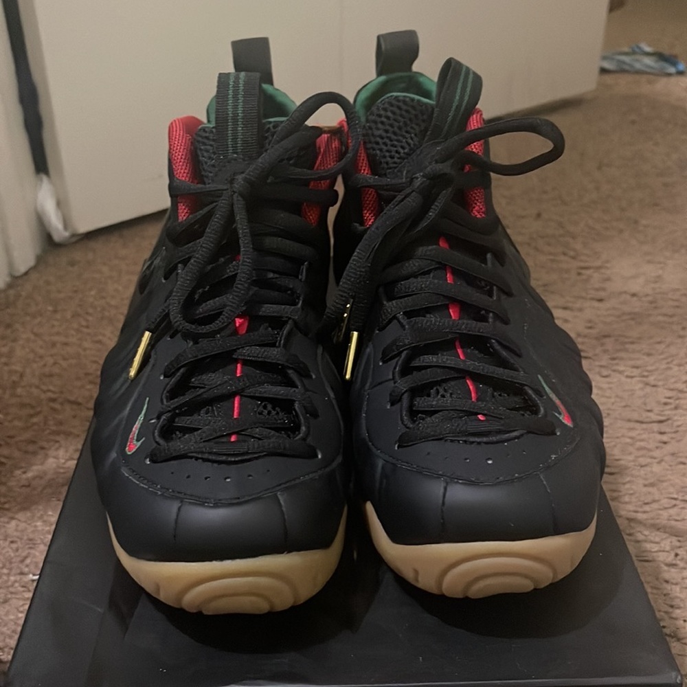 Foamposite… Gucci foamposite…real good shape.worn just once..